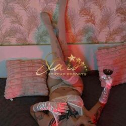 LIA-ATHENS-ESCORT-STARS-6
